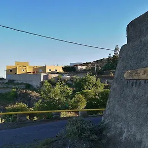 Séjour à la campagne Village. Tony Frias., Fasnia